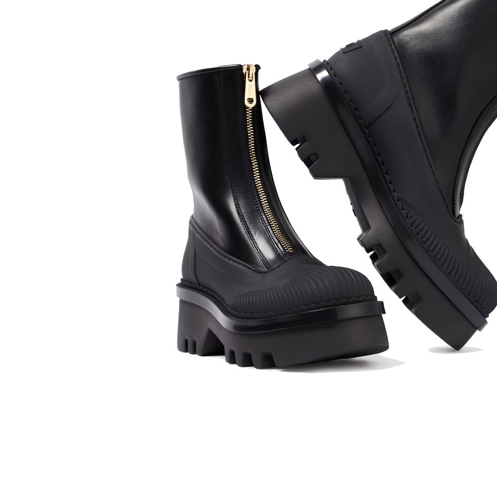 Chloé Black Calfskin Lace-Up Boots