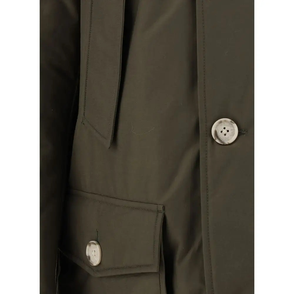Woolrich parka arctic jacket i olivengrøn med sølvknapper og struktureret flapslommer