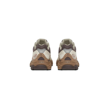 Saucony PROGRID OMNI 9 S101660 Beige Synthetic Sneakers