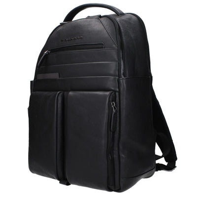 Piquadro black leather backpack with CONNEQU