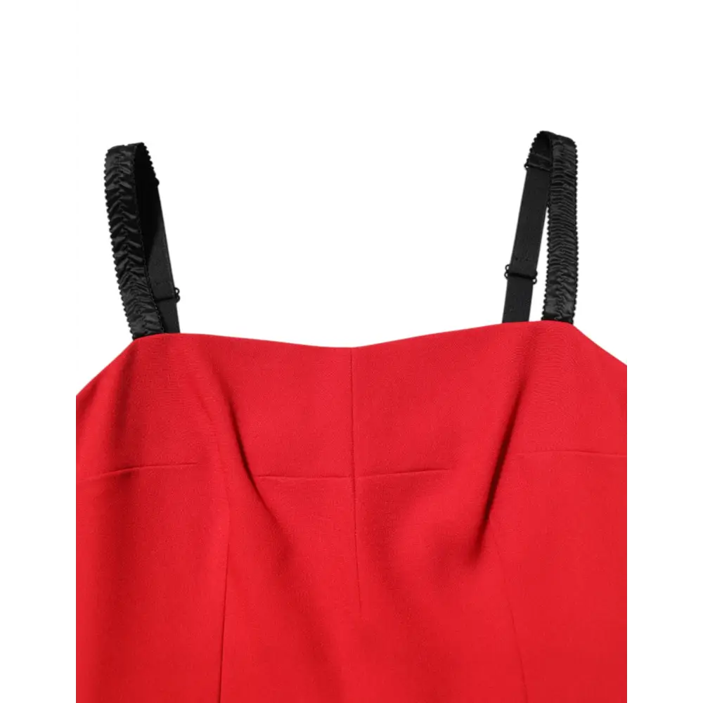 Dolce & Gabbana dristig rød satin top med tekstureret sorte skulderstropper