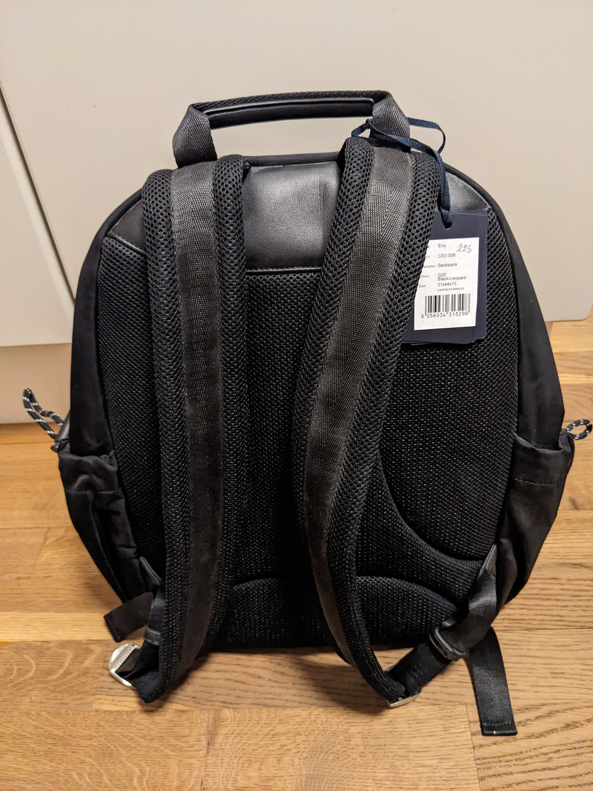 Cavalli Class Eric rygsæk set bagfra med polstret mesh-ryg, justerbare skulderremme og originalt produktmærkat