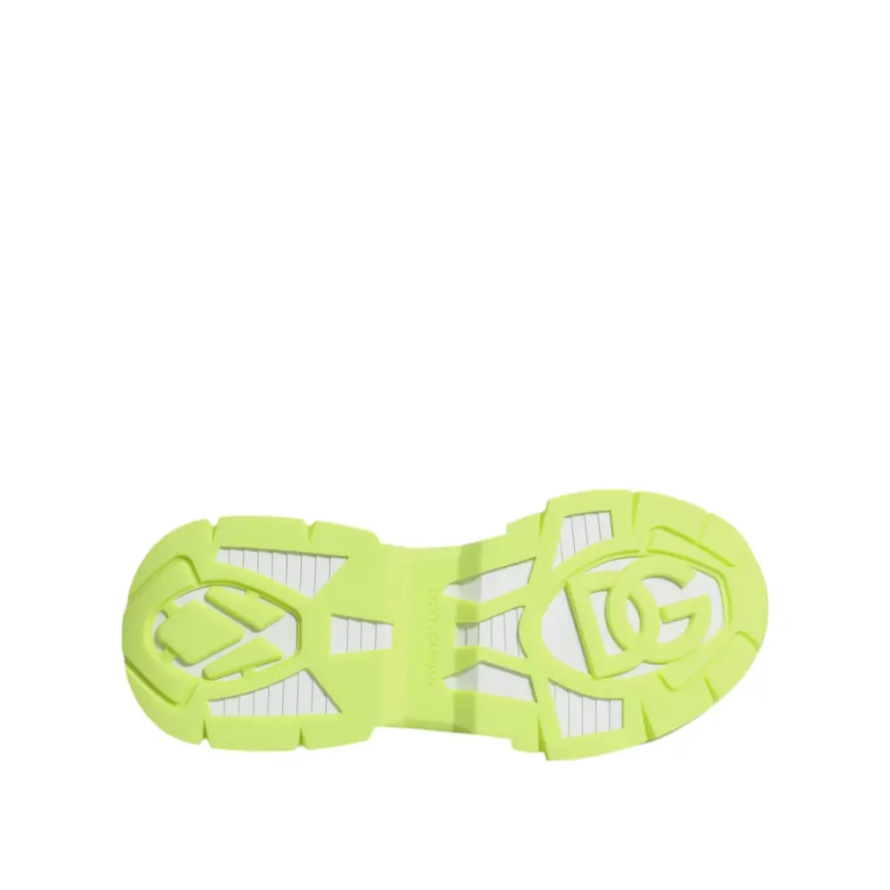Vibrant neon green gummisål med DG-logo på Dolce & Gabbana Gabbana multicolor Airmaster low top sneakers
