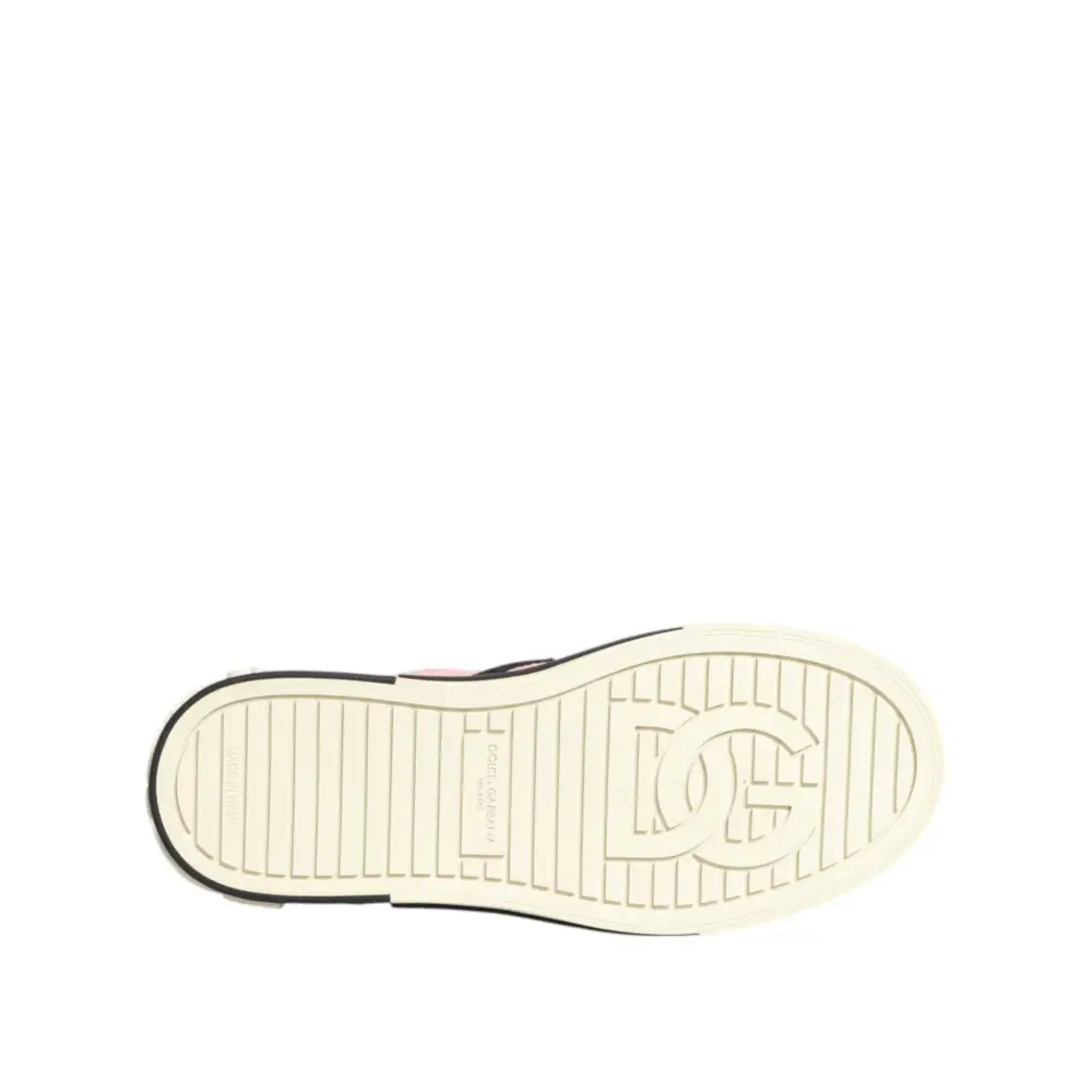 Dolce & Gabbana pink quilted nylon sko med hvid gummisål og sort kant